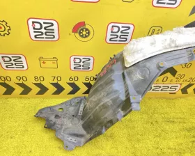 Подкрылок Toyota