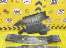 Защита двигателя TOYOTA LAND CRUISER 1992/Цвет 26P HZJ77HV 1HZ, передняя