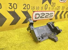 Крепление решетки радиатора HONDA SHUTTLE 2015/Цвет NH788P 71124TD400 GP8 LEB, переднее