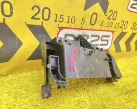 Крепление решетки радиатора Honda