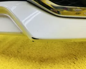 Бампер Toyota
