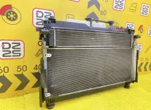 Радиатор основной TOYOTA VOXY 2014 1640037280 ZWR80G 2ZRFXE, передний
