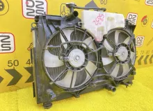 Радиатор основной TOYOTA VOXY 2014 1640037280 ZWR80G 2ZRFXE, передний