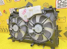 Радиатор основной TOYOTA VOXY 2014 1640037280 ZWR80G 2ZRFXE, передний