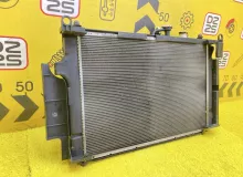 Радиатор основной TOYOTA AQUA 2015 1640021331 NHP10 1NZFXE, передний