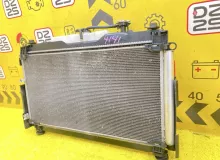 Радиатор основной TOYOTA ESQUIRE 2015 1640037280 ZRR85G 3ZRFAE, передний