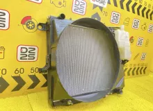 Радиатор основной TOYOTA LAND CRUISER 2003 1640050212 UZJ100W 2UZFE, передний