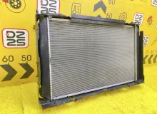 Радиатор основной TOYOTA HARRIER 2015 1640028560 ZSU60W 3ZRFAE, передний