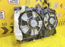 Радиатор основной HONDA VEZEL 2015 1901051EJ01 RU3 LEB, передний