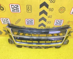 Решетка радиатора Toyota