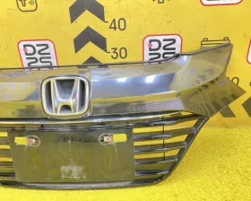Решетка радиатора Honda