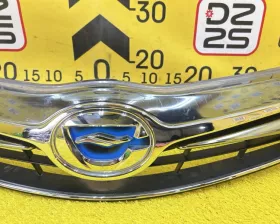 Решетка радиатора Toyota