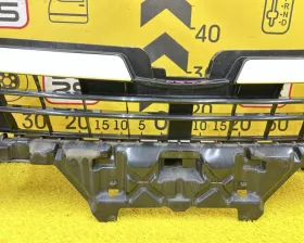 Решетка радиатора Toyota