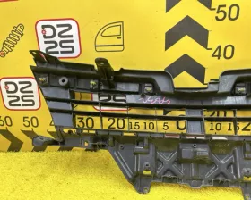 Решетка радиатора Toyota