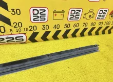 Полозья двери TOYOTA HIACE 2007 6830426110 KDH205V 2KDFTV, задняя левая