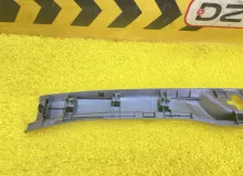 Пластик замка багажника TOYOTA ESQUIRE 2015 6793528100 ZWR80G 2ZRFXE, задний