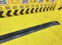 Полозья двери TOYOTA HIACE 2006 6830326080 KDH205V 2KDFTV, задняя правая