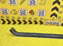 Полозья двери TOYOTA HIACE 2006 6830426110 KDH205V 2KDFTV, задняя левая
