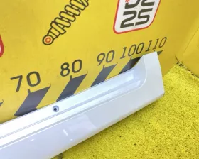 Накладка на порог Toyota