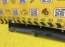 Накладка на порог LEXUS CT200H 2012 7585076010 ZWA10 2ZRFXE, передняя правая