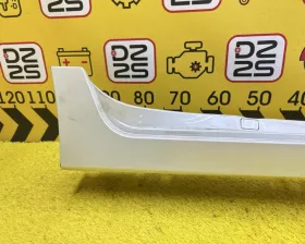 Накладка на порог Toyota