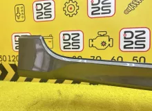 Накладка на порог TOYOTA AQUA 2015 7690252180 NHP10 1NZFXE, передняя левая