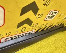 Накладка на порог Toyota