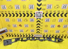 Крепление бампера TOYOTA TUNDRA 2007/Цвет 202 520720C020 USK51L 3URFE, переднее