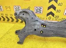 Балка под двс TOYOTA ESQUIRE 2015 5120128241 ZRR85G 3ZRFAE, передняя