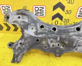 Балка под двс Toyota
