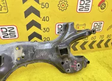 Балка под двс TOYOTA ESQUIRE 2015 5120128241 ZRR85G 3ZRFAE, передняя
