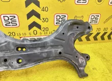 Балка под двс TOYOTA ESQUIRE 2015 5120128241 ZRR85G 3ZRFAE, передняя