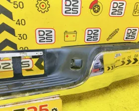 Бампер Toyota