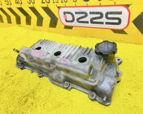 Клапанная крышка Toyota