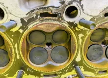 Головка блока цилиндров TOYOTA LAND CRUISER PRADO 2003 1110169136 VZJ121W 5VZFE, передняя левая