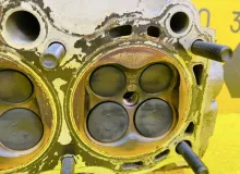 Головка блока цилиндров TOYOTA LAND CRUISER PRADO 2003 1110169136 VZJ121W 5VZFE, передняя левая
