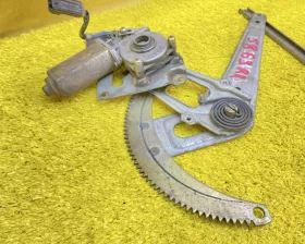 Стеклоподъемник NISSAN