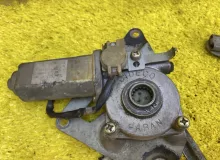 Стеклоподъемник NISSAN SAFARI 1996 8070032J00 VRY60 TD42, передний правый