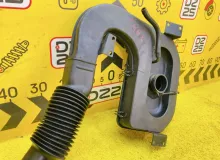 Корпус воздушного фильтра NISSAN SAFARI 1996 1650006J00 VRY60 TD42, передний
