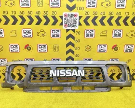 Решетка радиатора Nissan