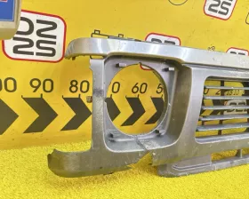 Решетка радиатора Nissan