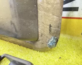 Обшивка дверей Nissan