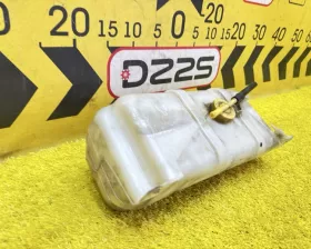Бачок расширительный Nissan