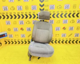 Сидение NISSAN