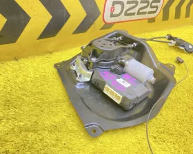Доводчик двери Nissan