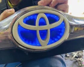 Накладка на дверь багажника Toyota