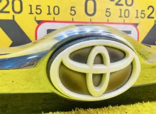Накладка на дверь багажника TOYOTA ESQUIRE 2015 7680128500 ZRR85G 3ZRFAE, задняя