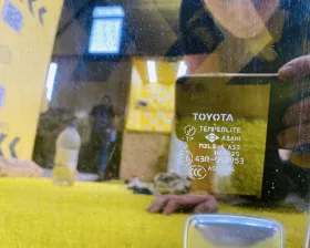 Стекло двери Toyota