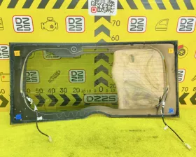 Стекло двери багажника Toyota