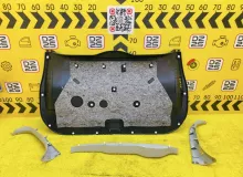 Обшивка двери багажника TOYOTA ESQUIRE 2015 6775028160 ZRR85G 3ZRFAE, задняя